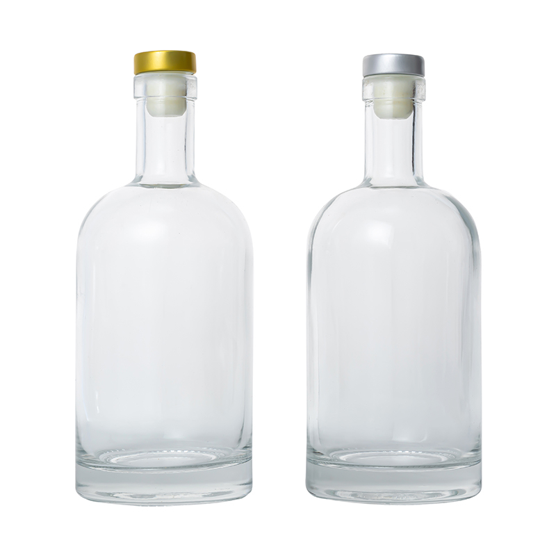 Custom Design Glass Liquor Bottles For Vodka Whisky 