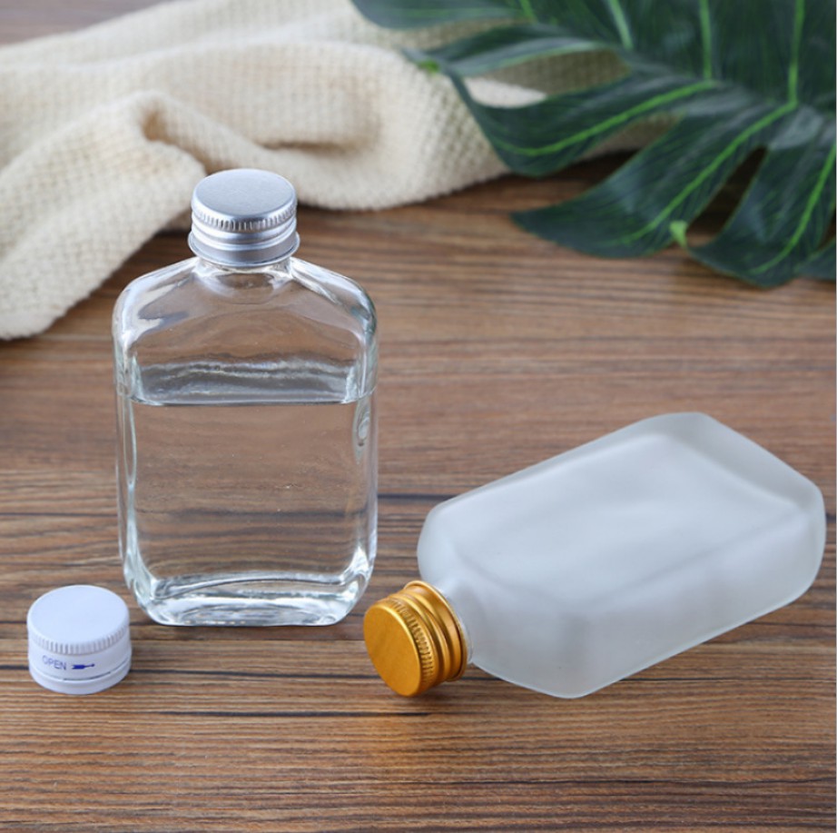 High End Spirits Bottles Glass Material Flat Small Wine Bottles 100ml