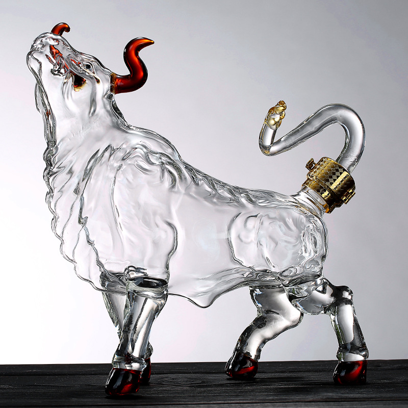 Bull Design Luxury Glass Wine Liquor Bottle 1000ml with Rubber Lid