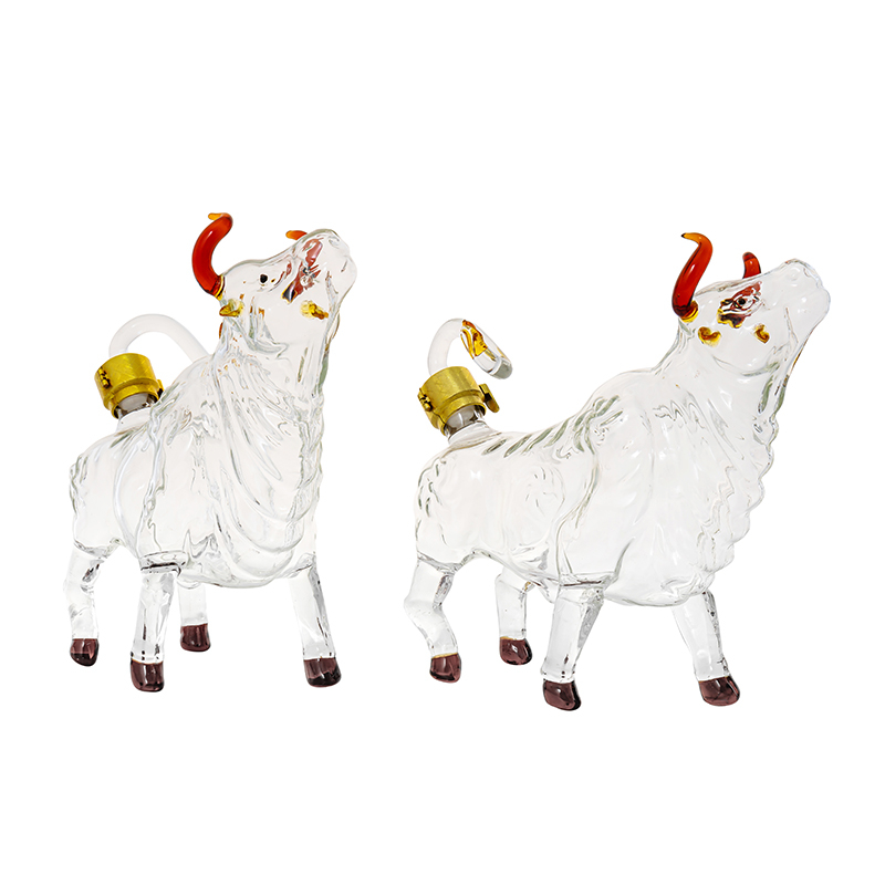 Bull Design Luxury Glass Wine Liquor Bottle 1000ml with Rubber Lid