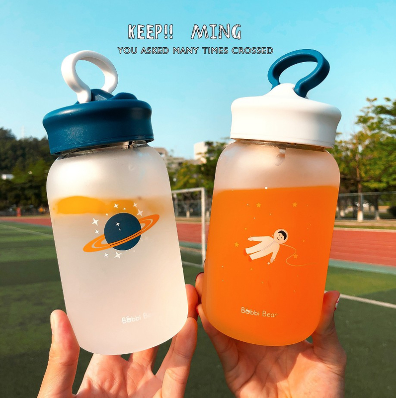 Hot Water 500ml Glass Bottles with Screw Lids Custom Logo