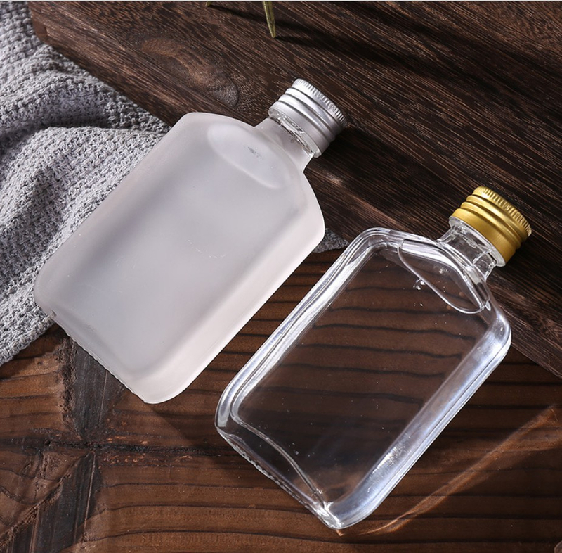 High End Spirits Bottles Glass Material Flat Small Wine Bottles 100ml
