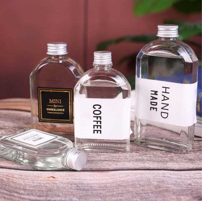 200ml 250ml Flat Shape Takeaway Portable Glass Drinking Bottles